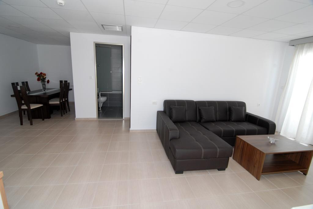 Royal Bay Suites Kéfalos Pokoj fotografie